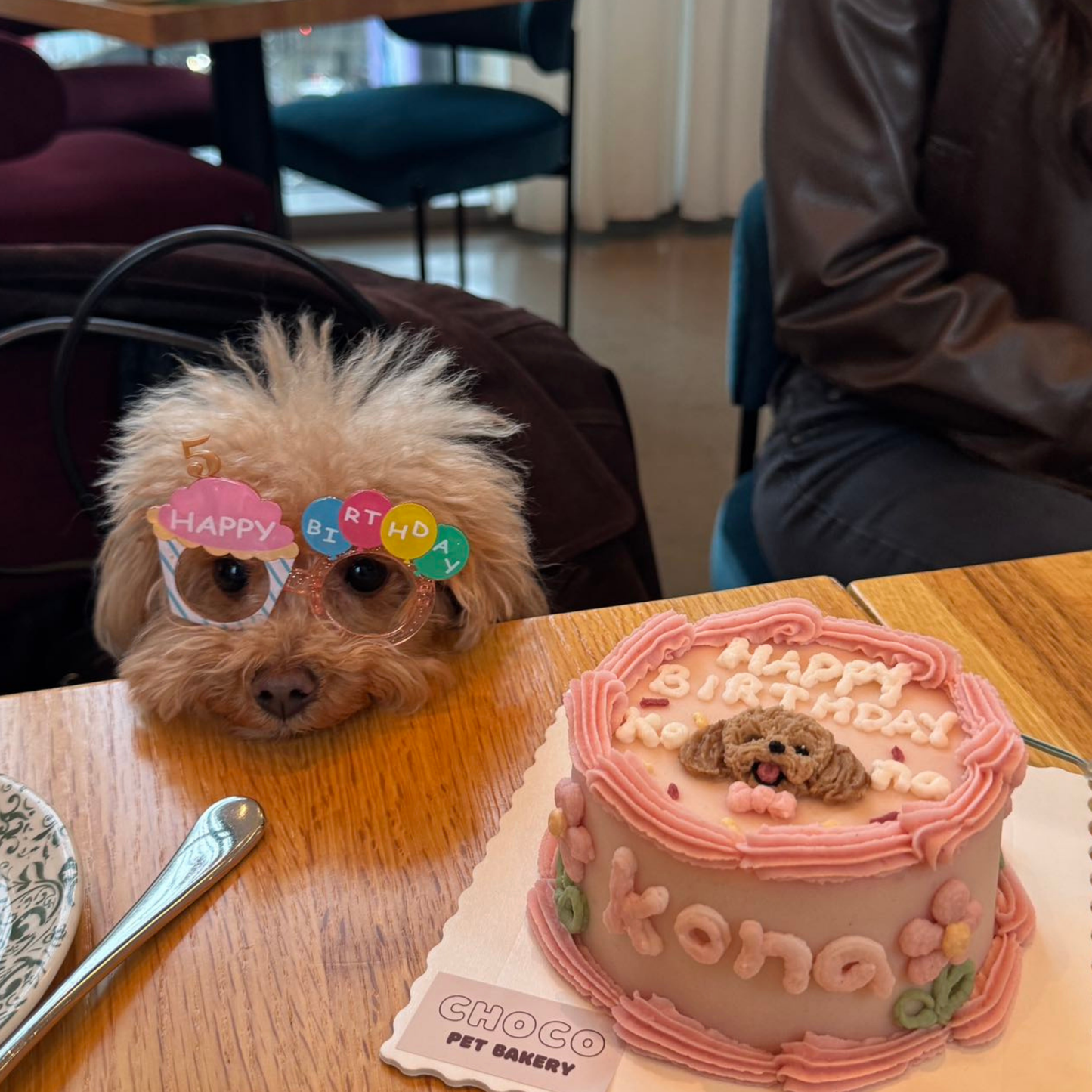 Bloom Portrait Cake 🌸